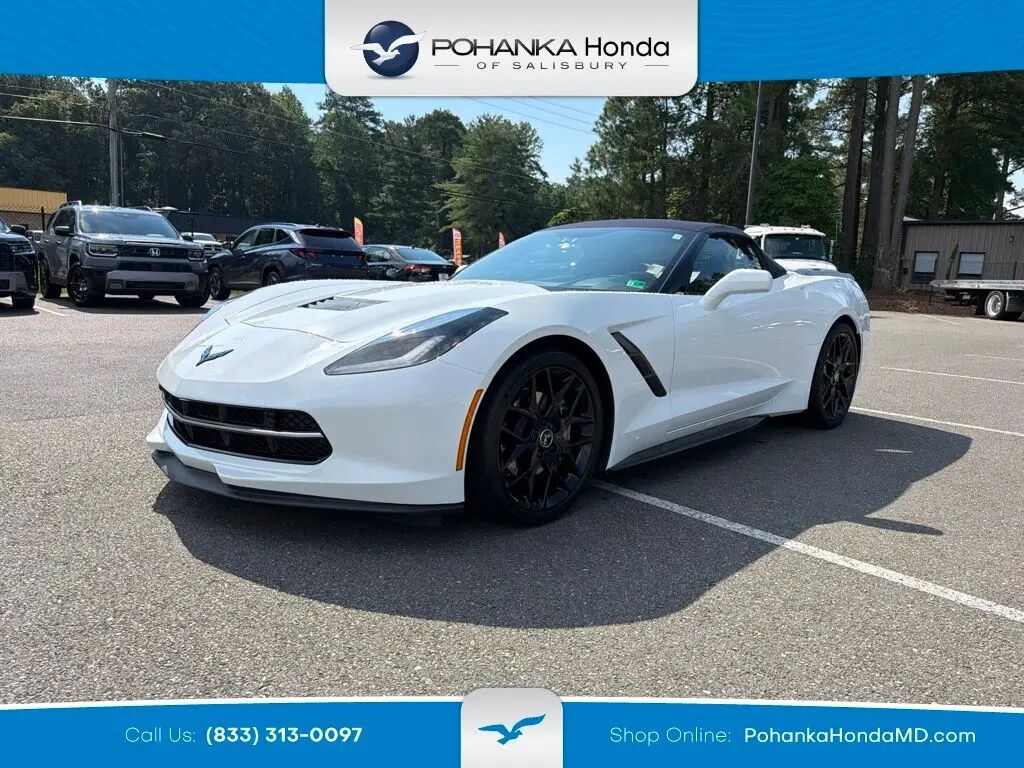 2017 Chevrolet Corvette Stingray — photo 1 of 39