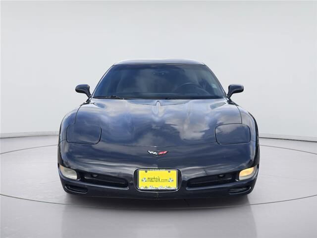 2004 Chevrolet Corvette Base — photo 1 of 36