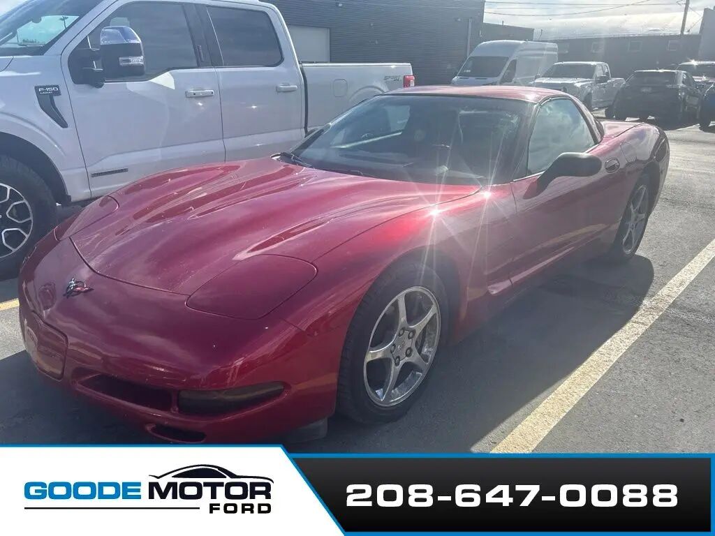 2001 Chevrolet Corvette Base — photo 1 of 12