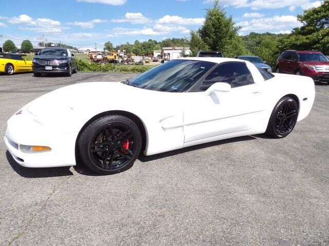 2004 Chevrolet Corvette Base