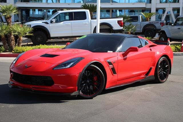 2018 Chevrolet Corvette Grand Sport — photo 1 of 10