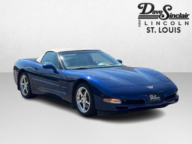 2004 Chevrolet Corvette Base — photo 1 of 25