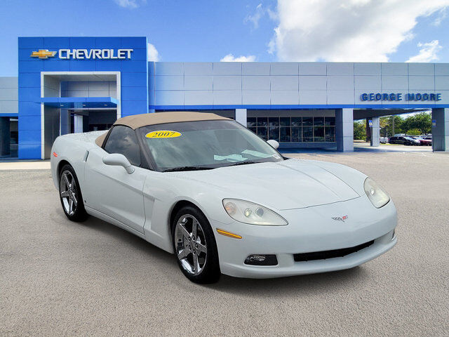2007 Chevrolet Corvette Base — photo 1 of 13