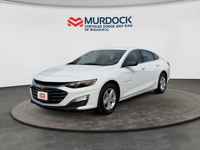 2023 Chevrolet Malibu LS — photo 1 of 13