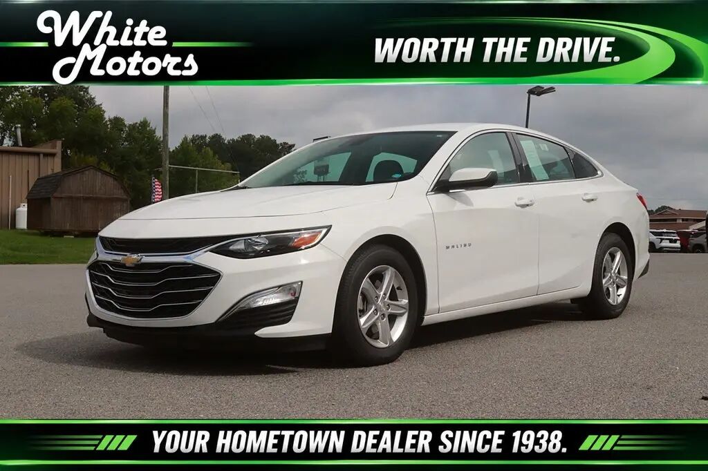 2024 Chevrolet Malibu LS — photo 1 of 13
