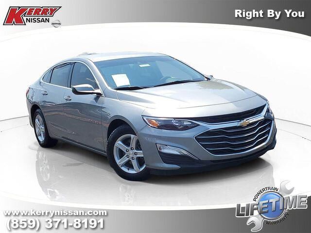 2025 Chevrolet Malibu LS — photo 1 of 14