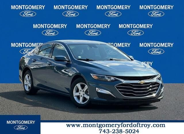 2024 Chevrolet Malibu LS — photo 1 of 13