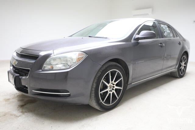2010 Chevrolet Malibu LT — photo 1 of 26