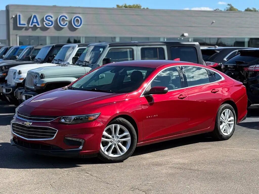 2018 Chevrolet Malibu LT — photo 1 of 13