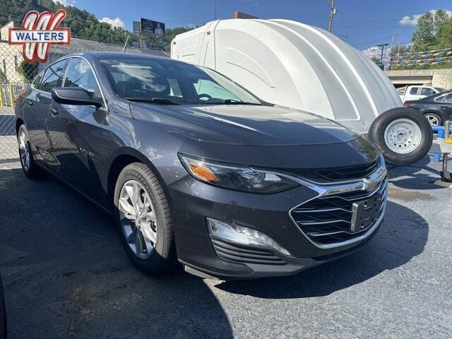 2023 Chevrolet Malibu LT — photo 1 of 26