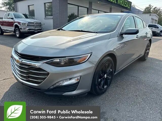2024 Chevrolet Malibu LT — photo 1 of 13