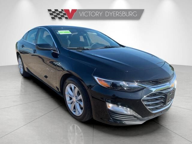 2024 Chevrolet Malibu LT — photo 1 of 24