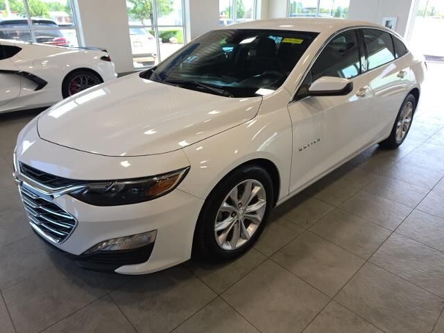 2023 Chevrolet Malibu LT — photo 1 of 13