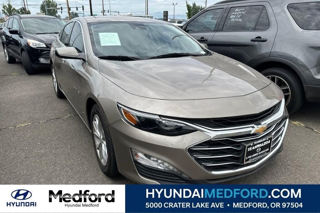 2023 Chevrolet Malibu LT — photo 1 of 2