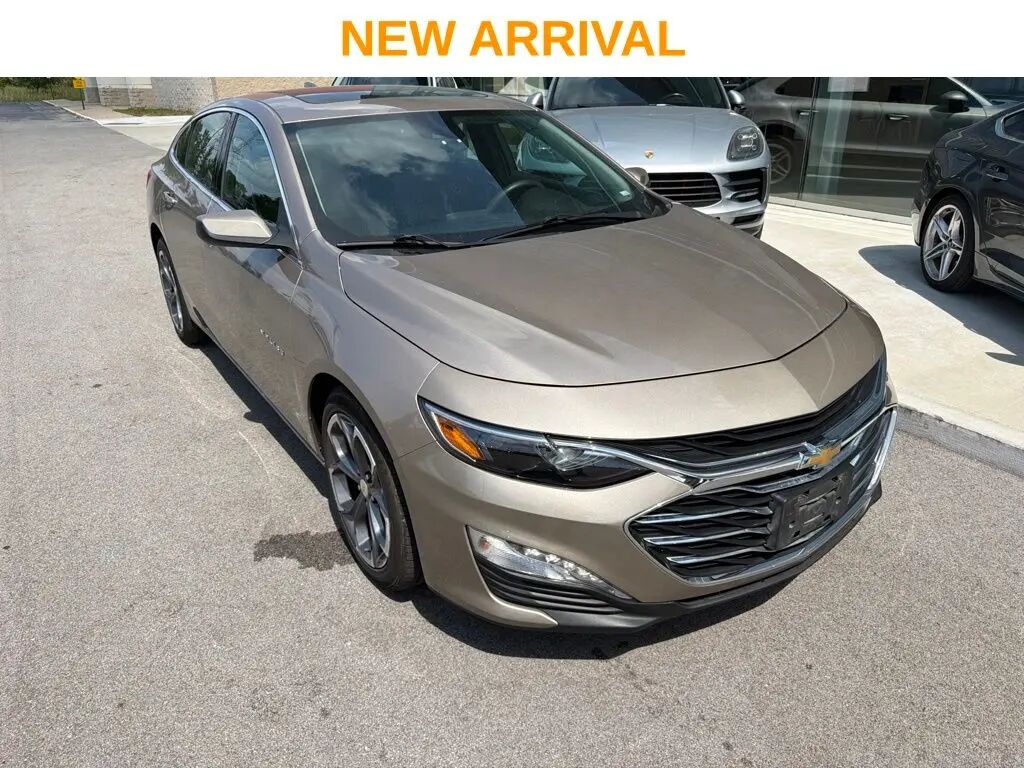 2024 Chevrolet Malibu LT — photo 1 of 22