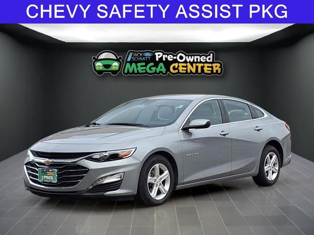 2024 Chevrolet Malibu LT — photo 1 of 1