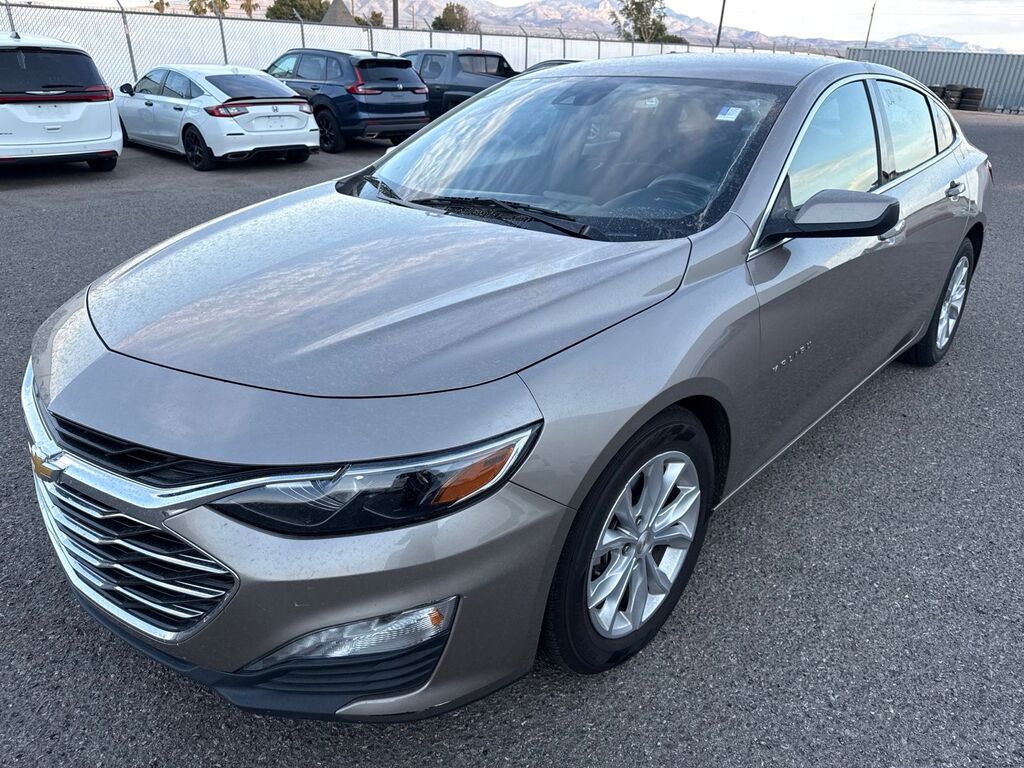 2024 Chevrolet Malibu LT — photo 1 of 13