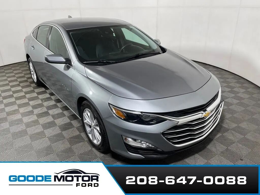 2024 Chevrolet Malibu LT — photo 1 of 13