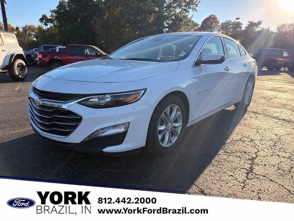 2024 Chevrolet Malibu LT — photo 1 of 1