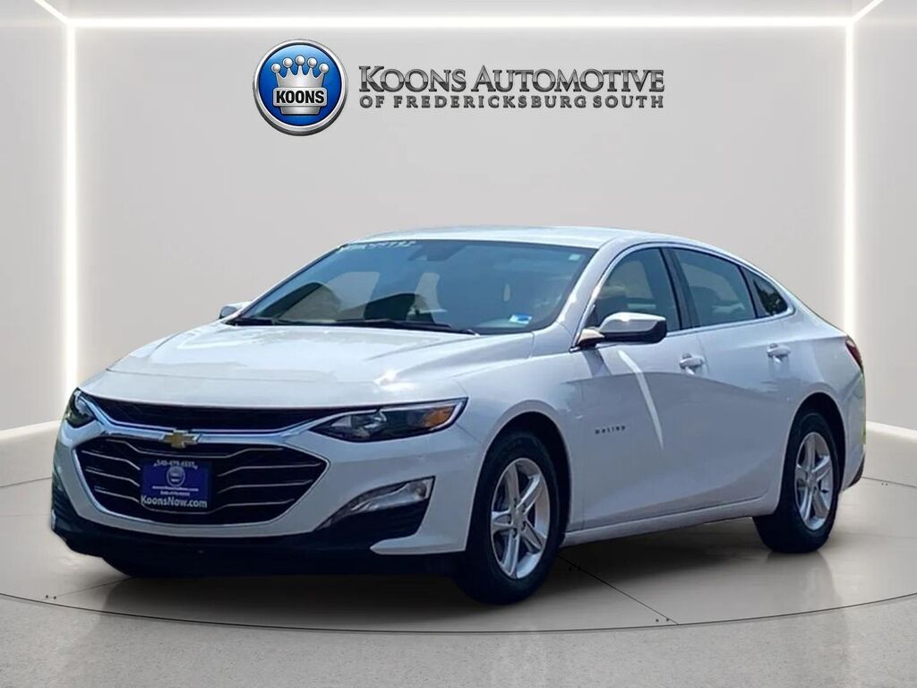 2024 Chevrolet Malibu 1LT — photo 1 of 13