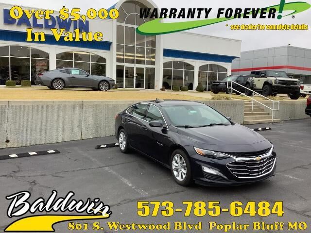 2023 Chevrolet Malibu LT — photo 1 of 13