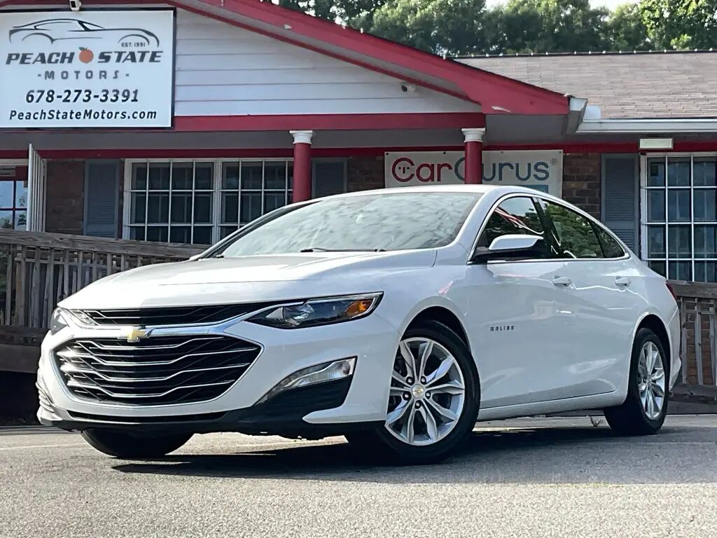 2023 Chevrolet Malibu LT — photo 1 of 13