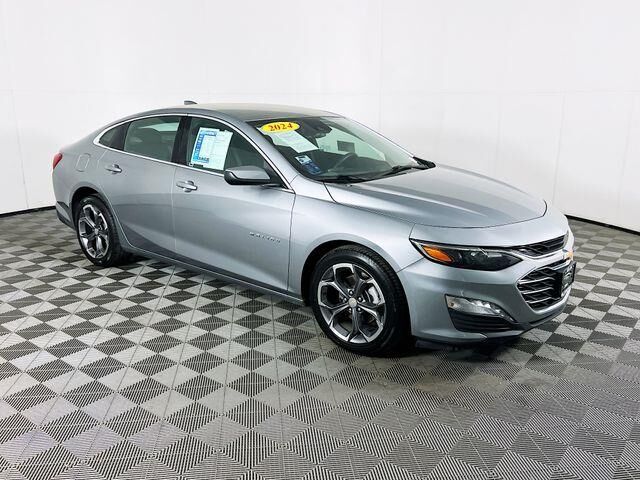 2024 Chevrolet Malibu LT — photo 1 of 27