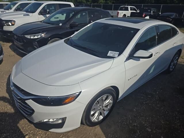 2024 Chevrolet Malibu LT — photo 1 of 4
