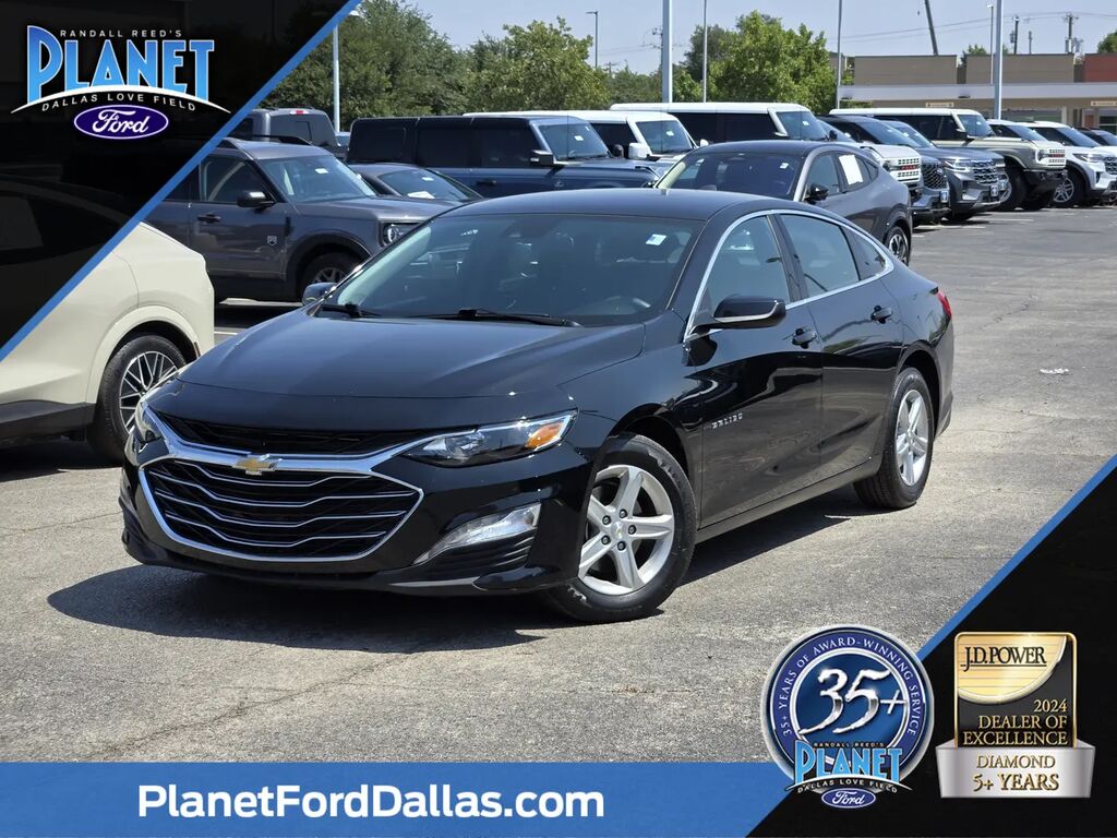 2024 Chevrolet Malibu LT — photo 1 of 23