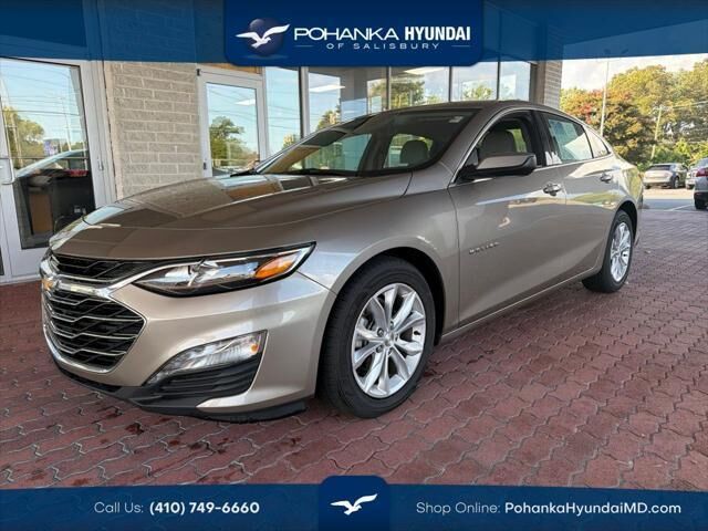 2025 Chevrolet Malibu LT — photo 1 of 13