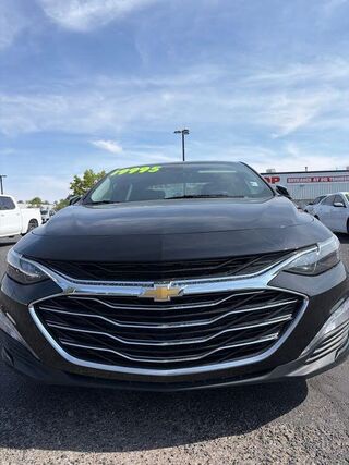 2025 Chevrolet Malibu LT — photo 1 of 1