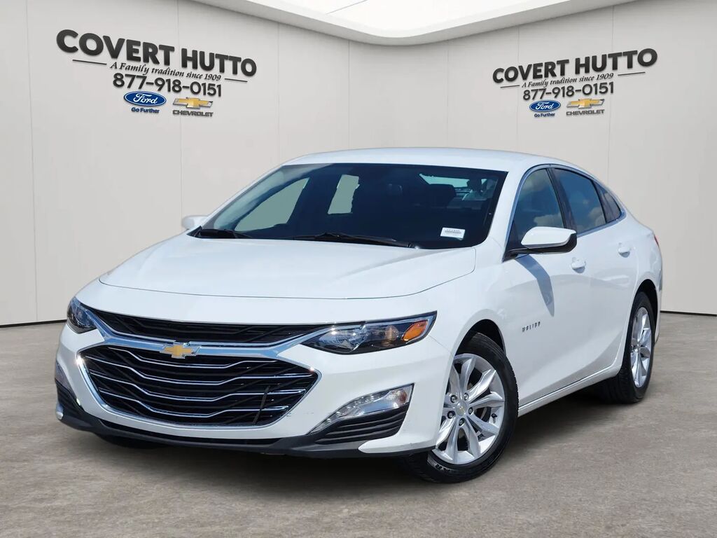 2025 Chevrolet Malibu LT — photo 1 of 1