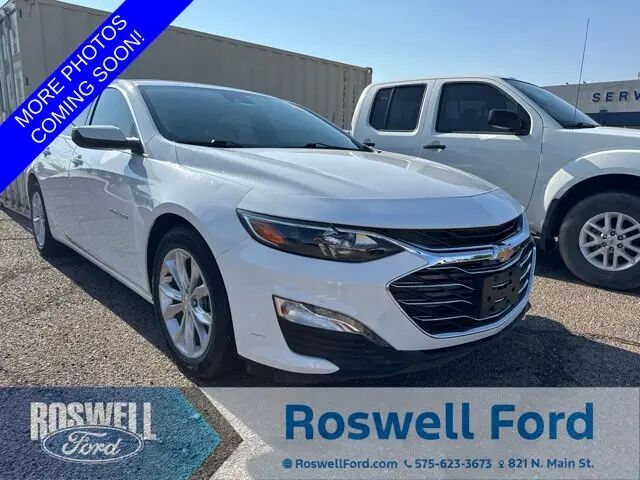 2023 Chevrolet Malibu LT — photo 1 of 8