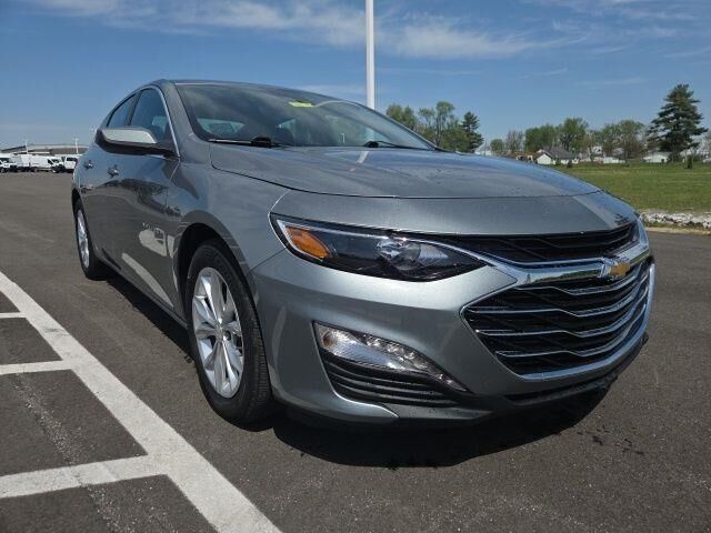 2023 Chevrolet Malibu LT — photo 1 of 26