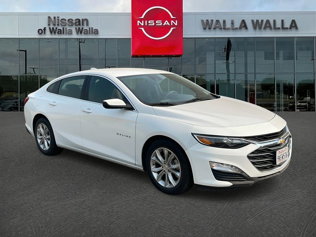 2024 Chevrolet Malibu — photo 1 of 12