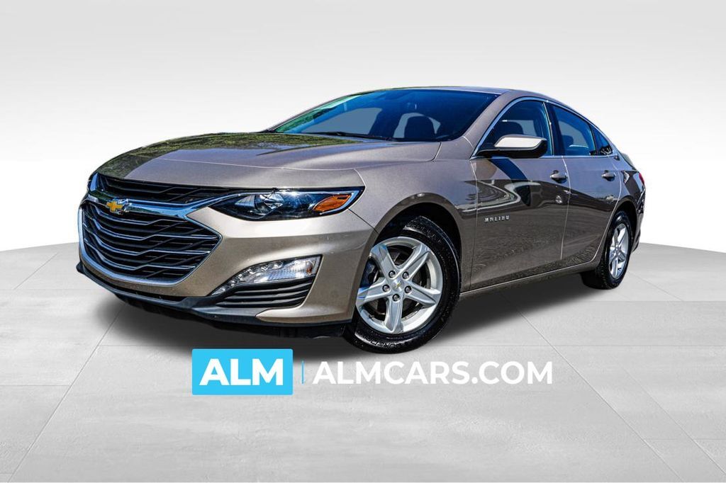 2024 Chevrolet Malibu LT — photo 1 of 13