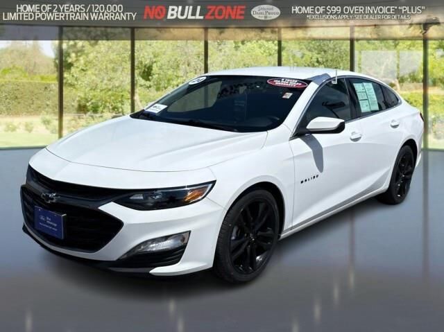 2024 Chevrolet Malibu LT — photo 1 of 13