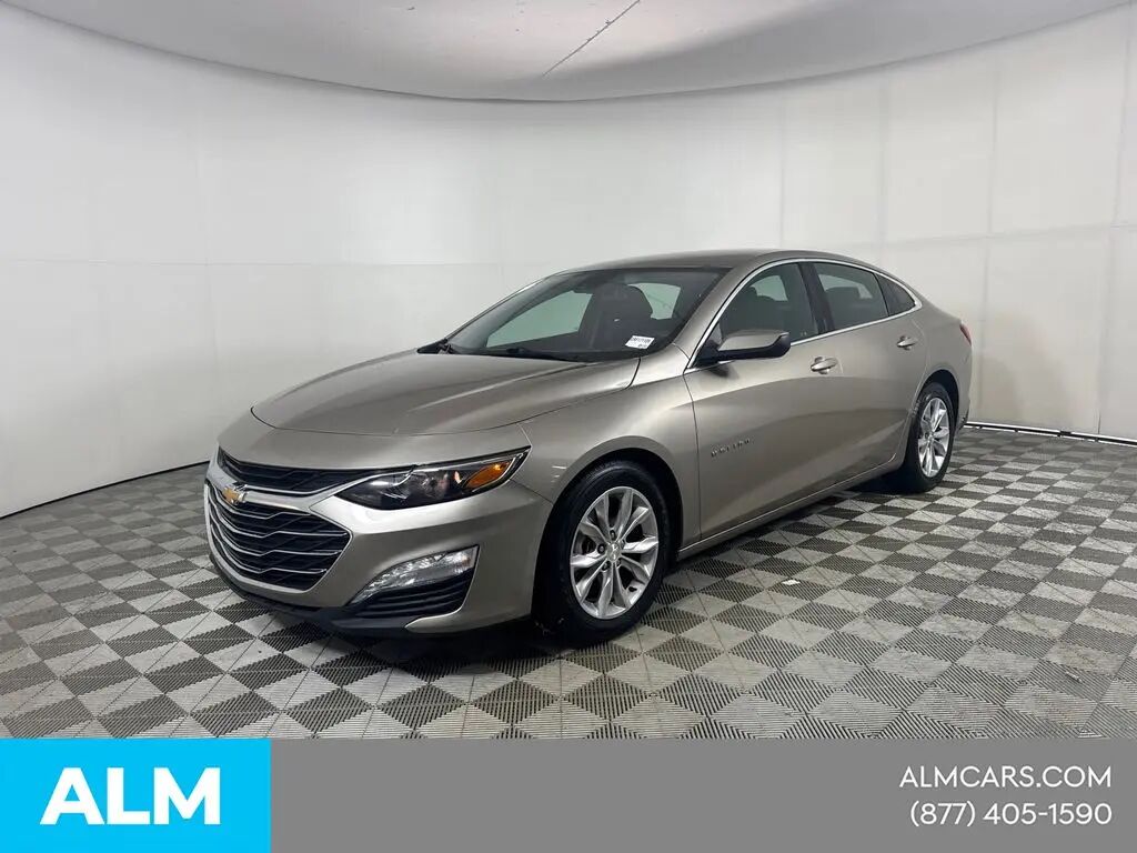 2024 Chevrolet Malibu LT — photo 1 of 10