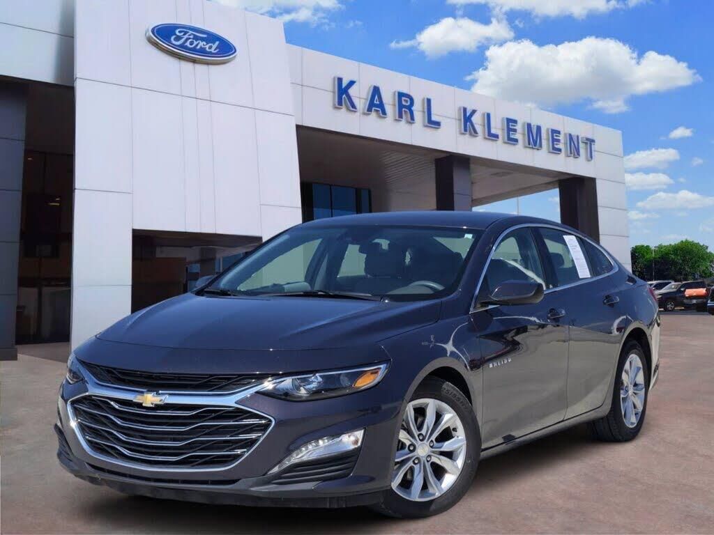 2025 Chevrolet Malibu LT — photo 1 of 1
