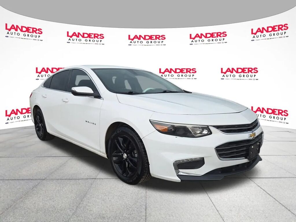2018 Chevrolet Malibu LT — photo 1 of 13