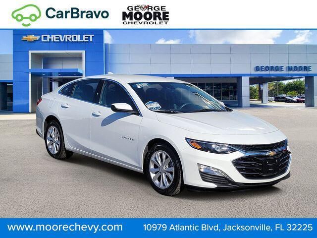2023 Chevrolet Malibu LT — photo 1 of 26