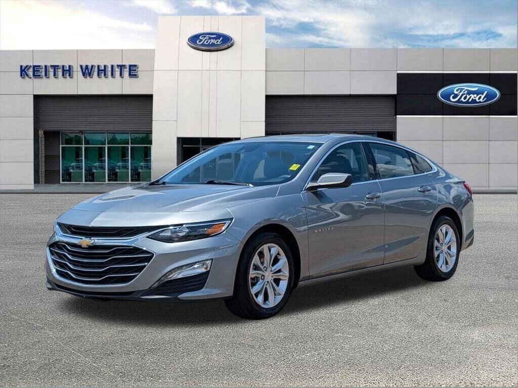2024 Chevrolet Malibu LT — photo 1 of 2