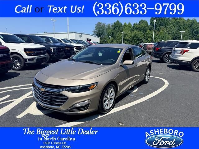 2025 Chevrolet Malibu LT — photo 1 of 22