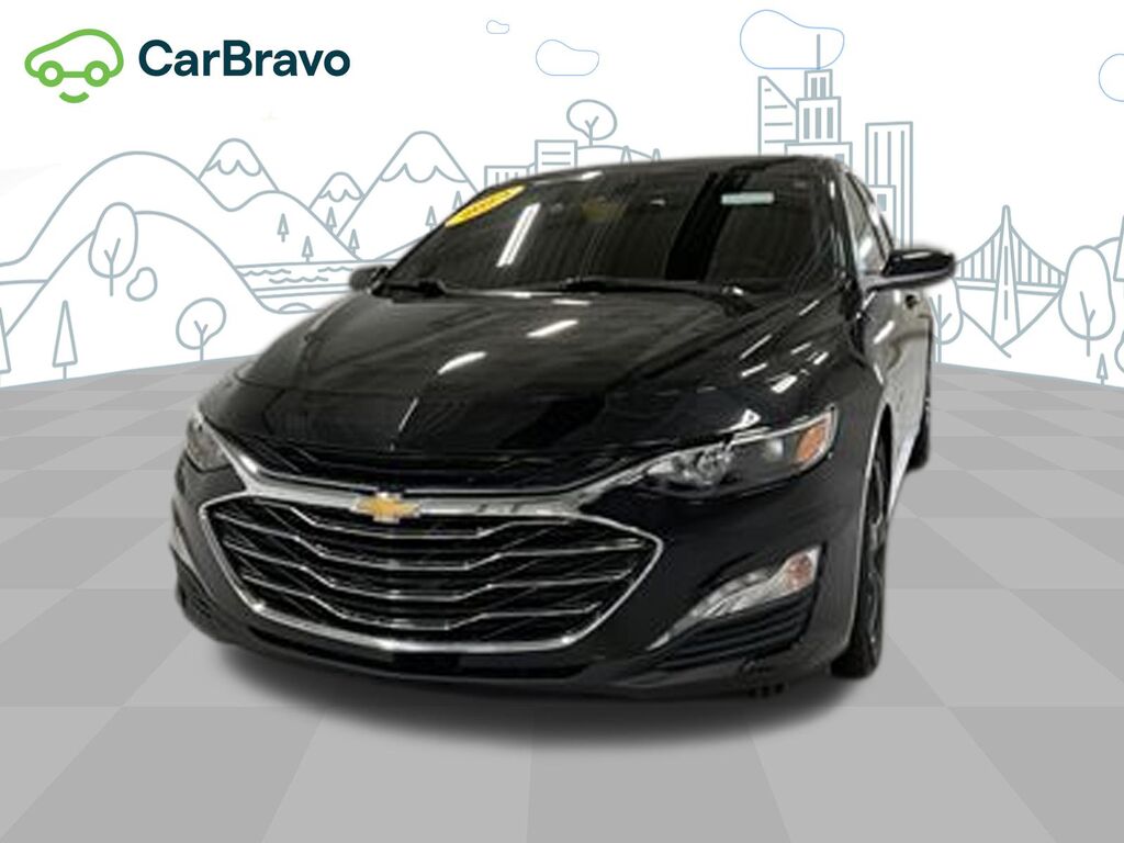 2023 Chevrolet Malibu LT — photo 1 of 6