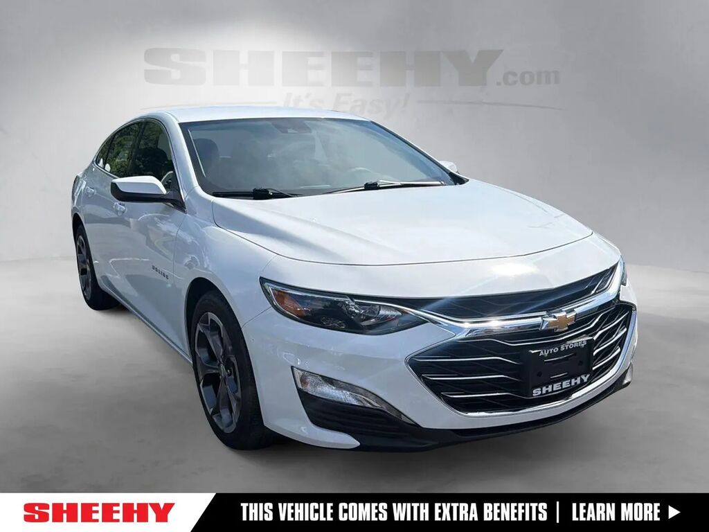 2024 Chevrolet Malibu LT — photo 1 of 37