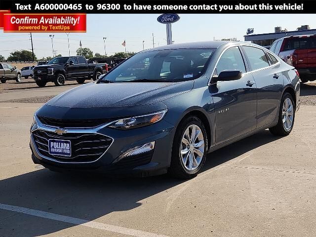 2025 Chevrolet Malibu LT — photo 1 of 8