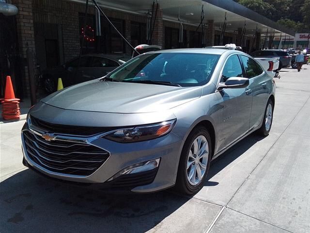 2023 Chevrolet Malibu LT — photo 1 of 13
