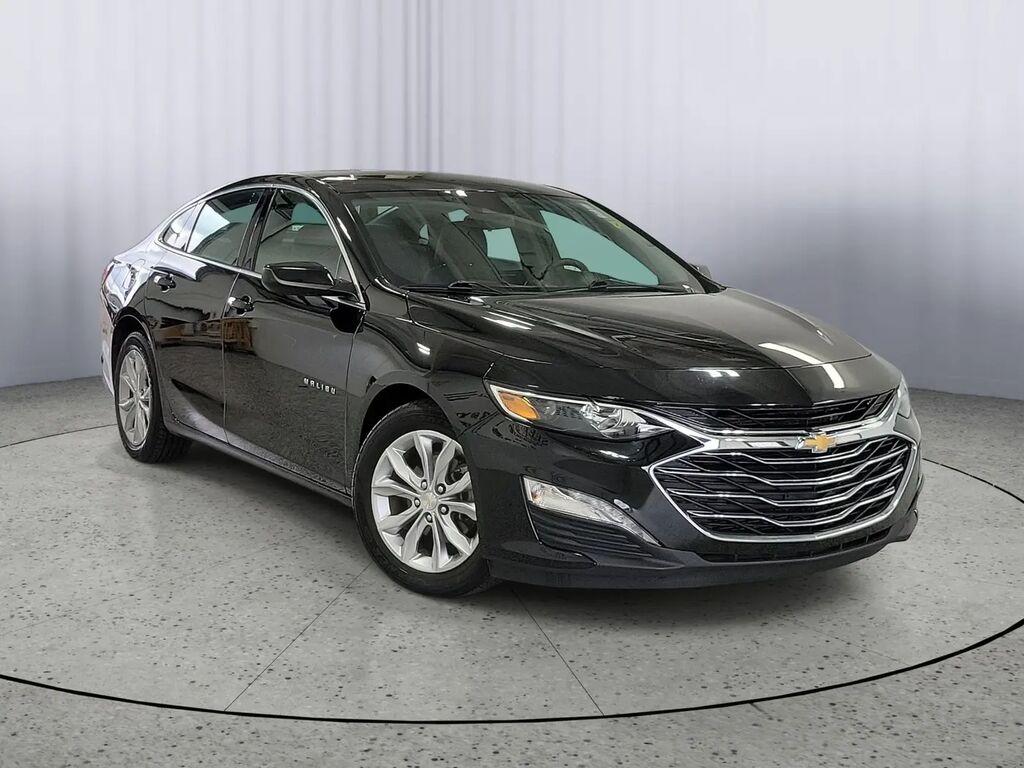 2024 Chevrolet Malibu LT — photo 1 of 26