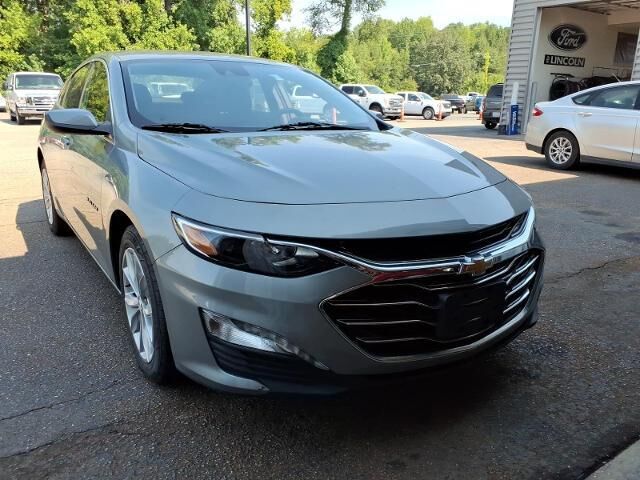 2024 Chevrolet Malibu LT — photo 1 of 16