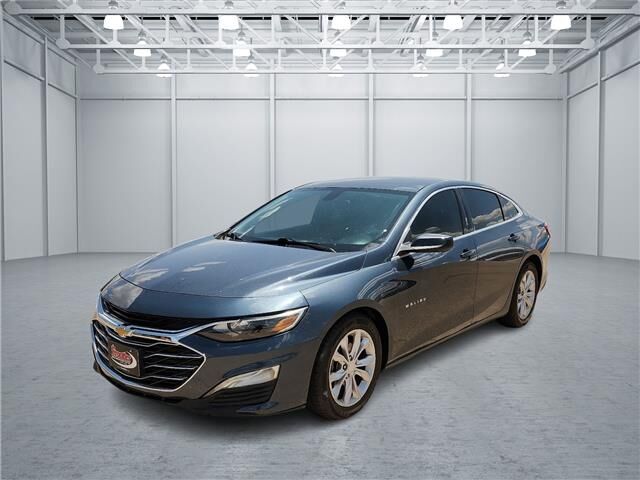 2020 Chevrolet Malibu LT Sedan — photo 1 of 13